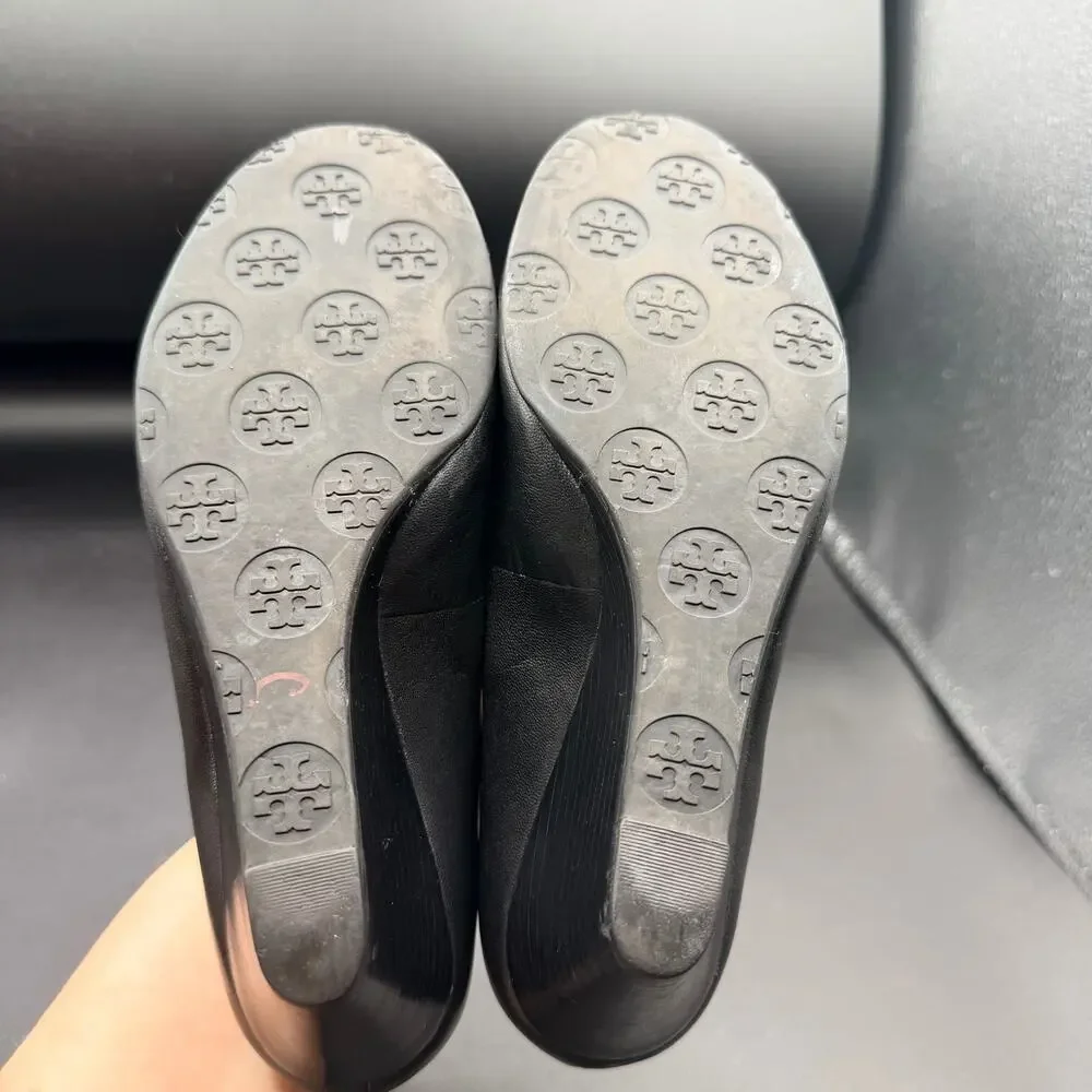 Tory Burch Black Leather Wedge Pumps Gold Logo Size 6.5
